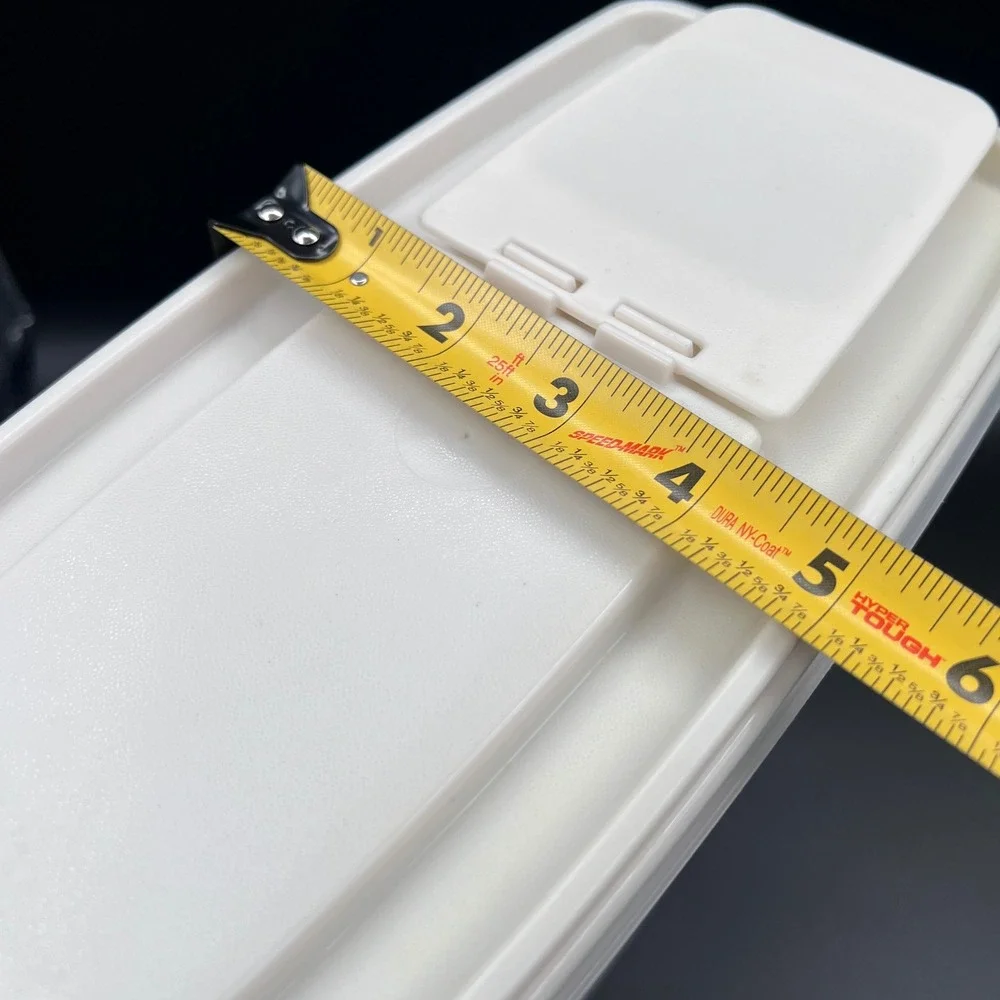 Rubbermaid Servin Saver 1.3 Gal Cereal Dry Food Storage Container Flip Top Lid